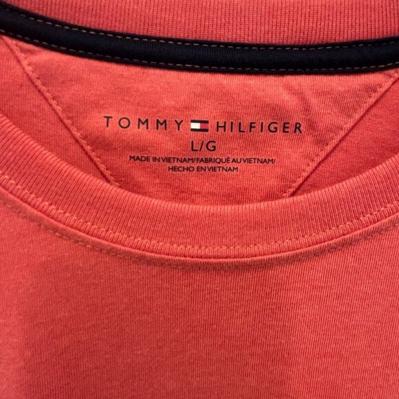 Tommy Hilfiger Men's Solid Crewneck T-Shirt - Size Large - Picture 2 of 4